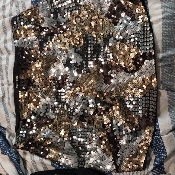 COPY - Express Sequined skirt - Picture 2 of 5
